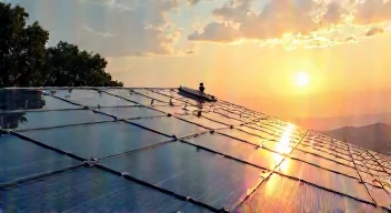 BLENDFREIE Solardächer: Blendschutz-Technologie für Mensch UND Natur